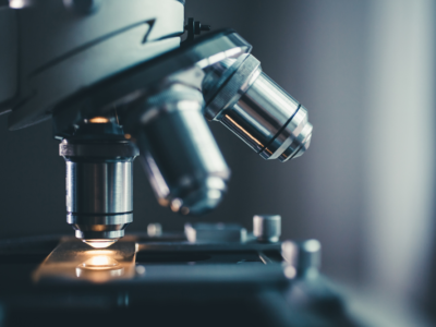 Quais são os equipamentos encontrados em um laboratório?