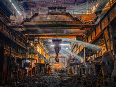Dispositivos e sistemas encontrados em indústrias de metal